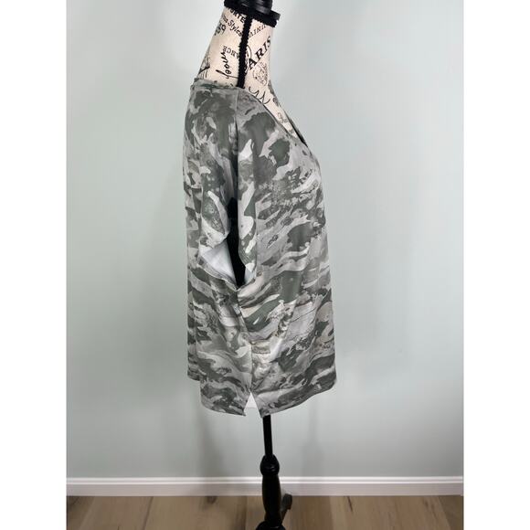 NWT RBX Green white camo V-neck Short Sleeve Shirt - Picture 4 of 8